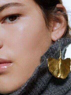 NEW! Gold Ginkgo Leaf Drop Earrings - Women Jewelry
